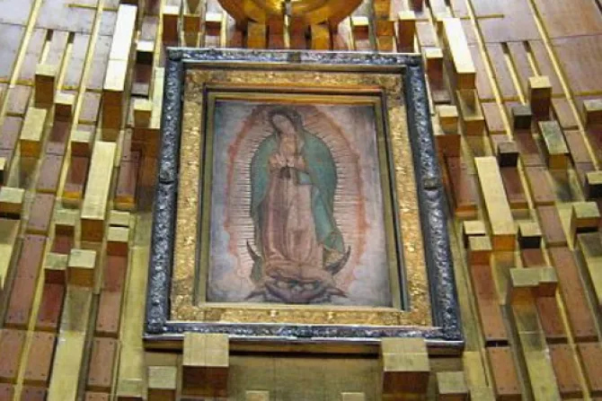 Nuevo Secretario para los Seminarios se encomienda a la Virgen de Guadalupe