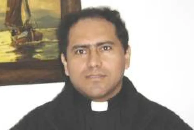 Benedicto XVI nombra Obispo Castrense para Perú