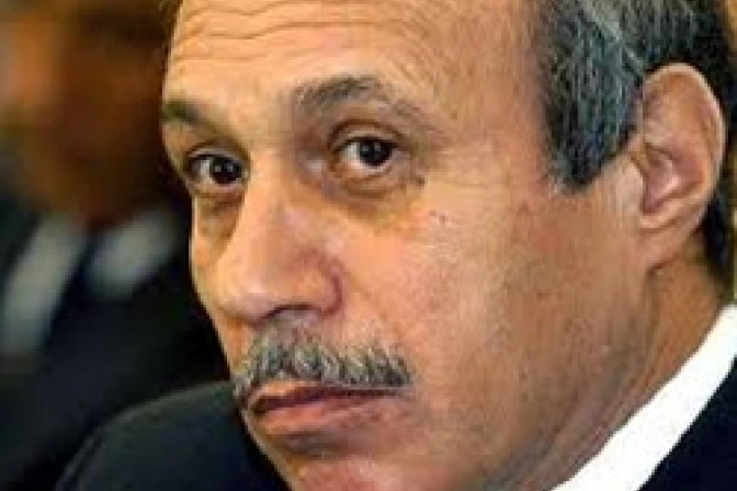 Exministro de Mubarak sería autor de ataque a cristianos en Egipto