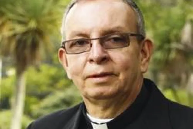 Mons. Henao pide apoyar diálogo de paz en Colombia