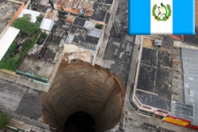 Benedicto XVI pide ayudar a Guatemala ante desastres naturales