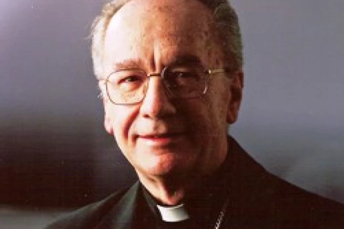 Cardenal Hummes llama a sacerdotes expresar público apoyo al Papa en Roma