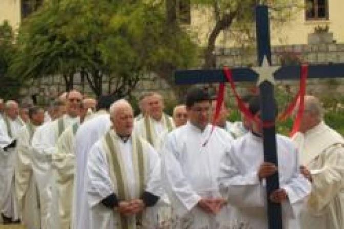 Obispos de Chile: Queremos ayudar a jóvenes a seguir a Jesús