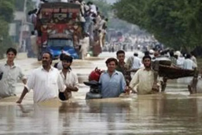 Salesianos en Pakistán asisten a 150 mil damnificados por inundaciones