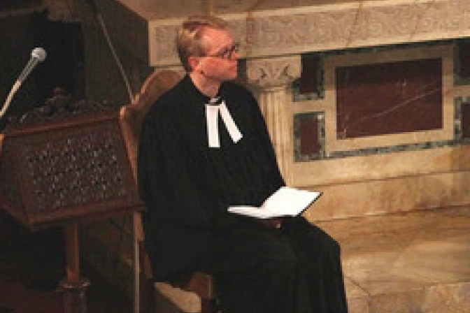 Benedicto XVI es modelo de amistad con Jesús, dice pastor luterano de Roma