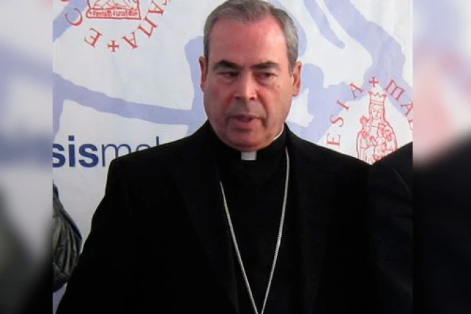 Obispo defiende trato “exquisito” de colegio católico a niño “transexual”