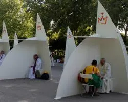 Sacerdotes que confesaron en el Parque del Retiro?w=200&h=150