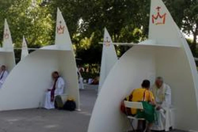 Sacerdote relata su experiencia de confesar hasta 20 horas diarias en JMJ Madrid