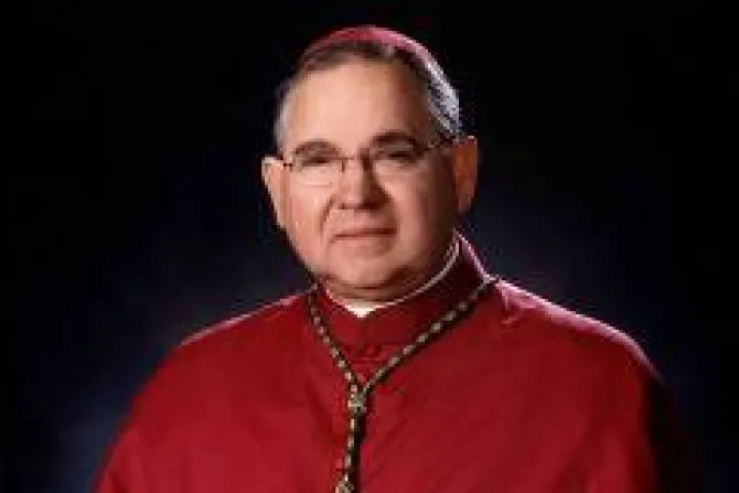 Reforma migratoria en EEUU debe permitir reunificación de la familia, dice Arzobispo