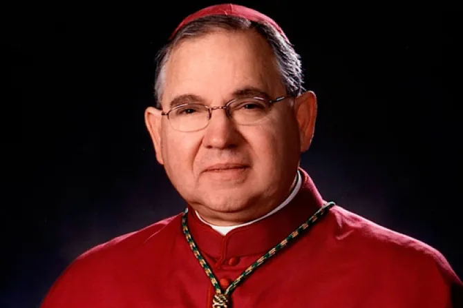 Mons. Gómez: La sociedad necesita ser impregnada con la visión católica de la vida