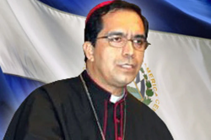 Ley de Arizona contradice democracia de EEUU, afirma Arzobispo salvadoreño