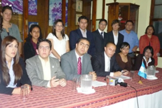Jóvenes quieren trabajar por la paz en Guatemala