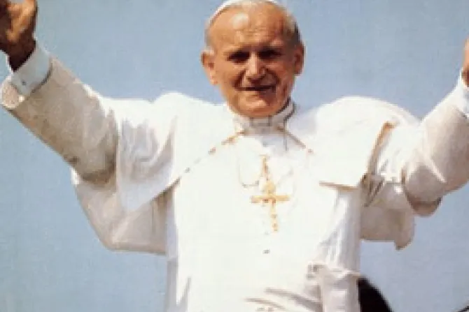 Prensa italiana especula sobre inminente firma de decreto de beatificación de Juan Pablo II