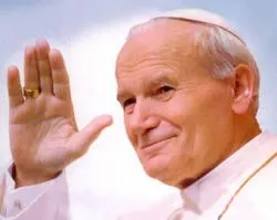 Confirman que aún se investigan posibles milagros para canonización de Juan Pablo II