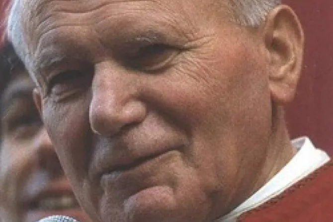 Benedicto XVI presidirá Misa por aniversario de muerte de Juan Pablo II