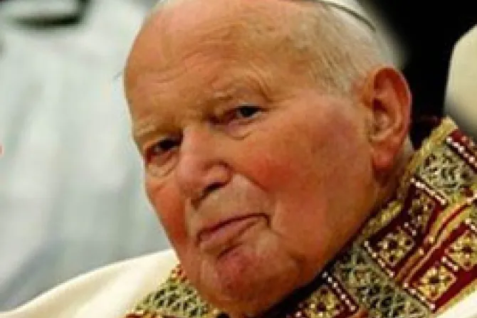 Libro recoge conversaciones inéditas de Juan Pablo II con periodistas en sus viajes