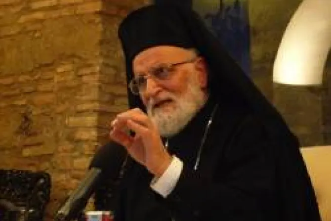 Patriarca pide no enviar más armas a Siria