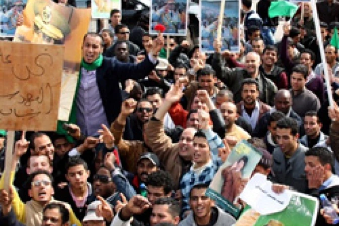 Iglesia en Libia aún tranquila en medio de violenta crisis