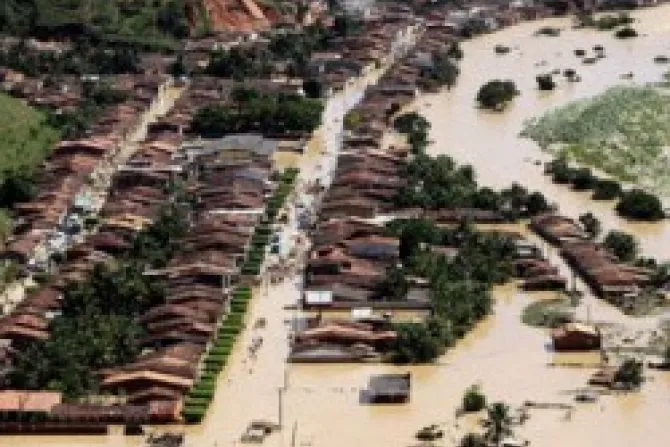 Obispos destacan ardua labor de la Iglesia ante inundaciones en Brasil