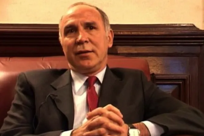 Francisco a presidente de Corte Suprema Argentina: No ceda ante “dificultades”