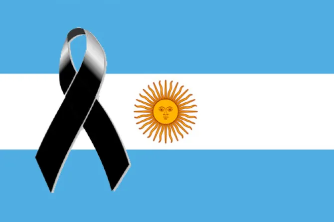 “Lo único que nos queda es rezar”, mensaje en la despedida a los bomberos argentinos