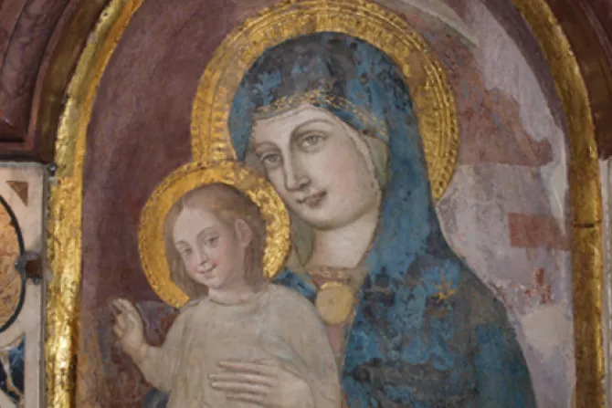 Restauran famoso fresco de la “Madonna della Colonna” del Vaticano