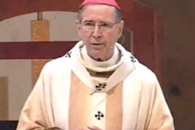 Trabajar por políticas justas de inmigración, pide Cardenal Mahony a Mons. Gomez en Los Ángeles