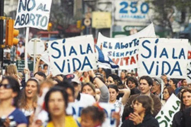 Día del Niño por Nacer: América Latina y España de pie por la vida y contra el aborto