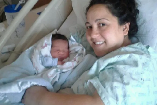 EEUU: Hospital lucha por salvar vida de bebé ante muerte cerebral de su madre