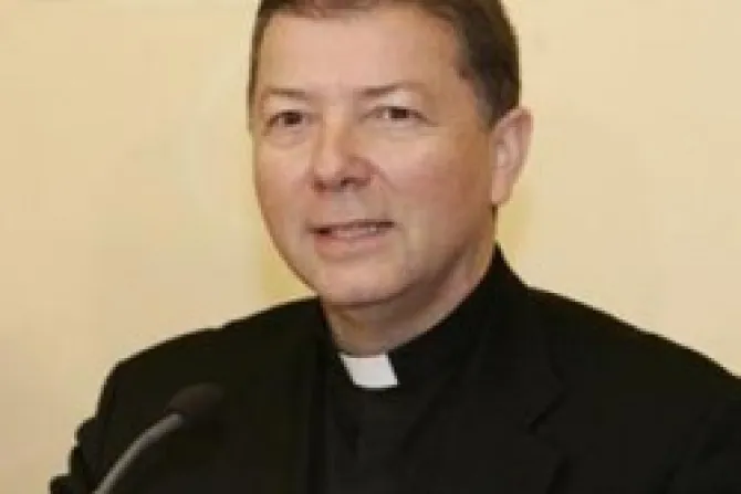 Obispos defienden a Mons. Reig Pla: Relaciones homosexuales son desordenadas