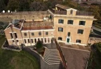 Exterior del monasterio Mater Eclessiae