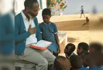Misionero en África. Foto: Sitio web de Los Misioneros de África. Padres Blancos