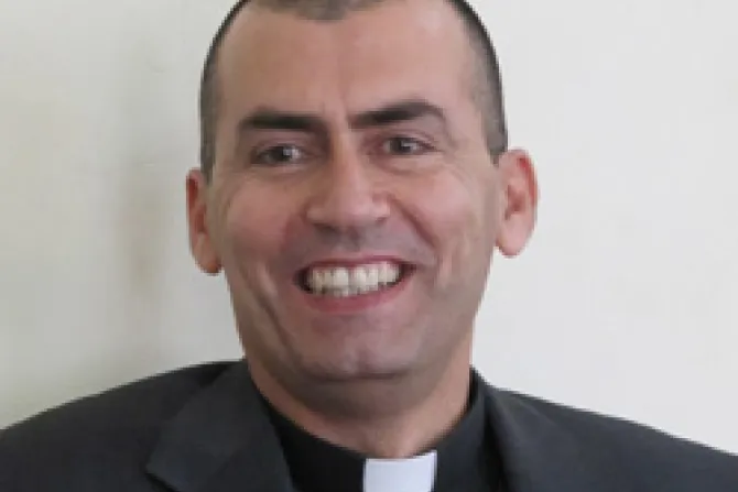 Arzobispo más joven del mundo en Irak pide a cristianos no perder esperanza