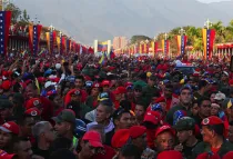 Una multitud despide a Hugo Chávez en Caracas (foto Flickr Hugo Chávez)