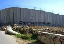 Muro construido por Israel para separar el territorio palestino. Foto: Marc Venezia (CC BY-SA 3.0)