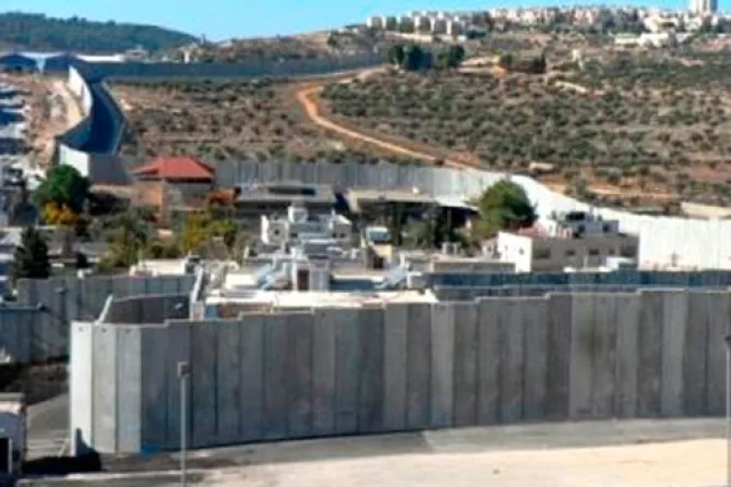 Aplazan sentencia sobre muro que Israel construirá en Belén y que afectaría a católicos