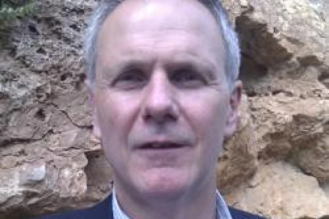 Respeto a derechos humanos y libertad religiosa deben ser criterio para ayudas económicas