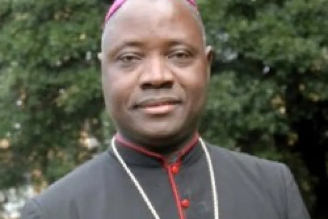 Arzobispo pide evitar que Nigeria sea destruida por extremismo musulmán