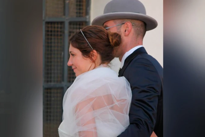 El Papa Francisco bendecirá a 17 mil novios en fiesta de San Valentín