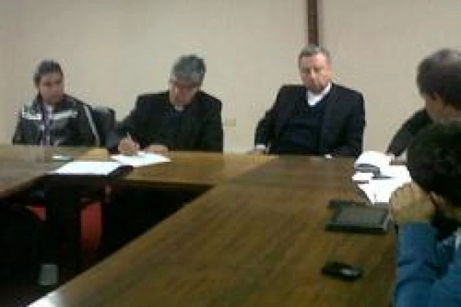 Controvertido jesuita colombiano manifiesta que no apoya el aborto