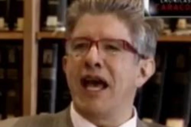 Convocan plantón ante reiterado apoyo al aborto de sacerdote jesuita