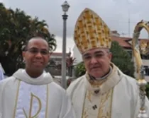 El Obispo electo Mons. Roque Souza Costa y el Arzobispo de Río, Mons. Orani Joao Tempesta