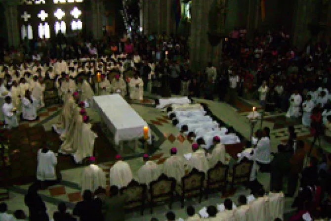 Arquidiócesis de Quito clausura Año Sacerdotal con ordenaciones