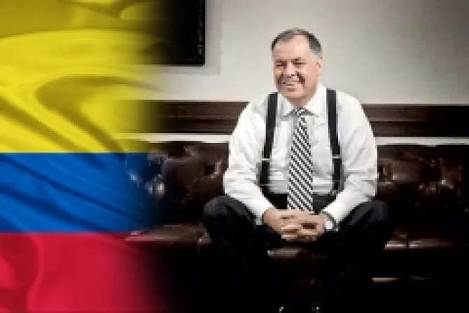 Casi 5 mil firmas en apoyo al Procurador Ordóñez en Colombia