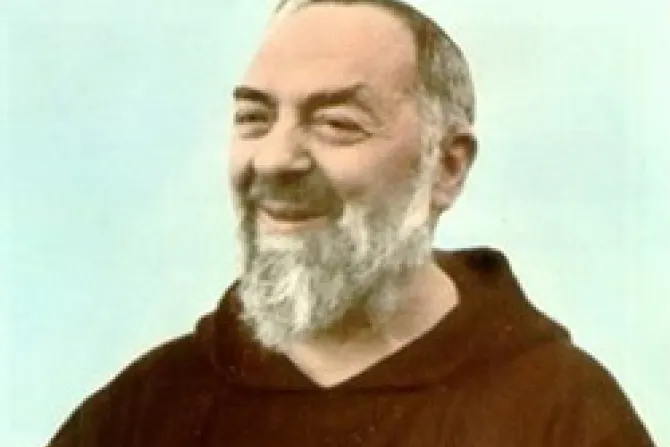 Historiador socialista recuerda "última sonrisa" del Padre Pío