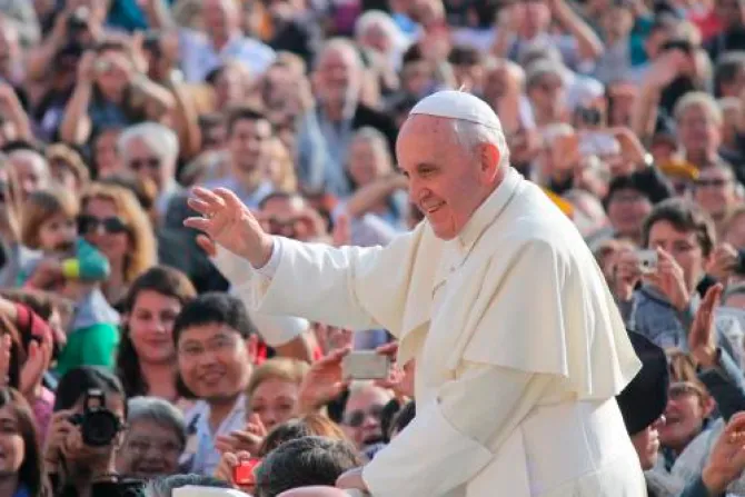 El Papa: Diplomacia debe favorecer cultura del encuentro