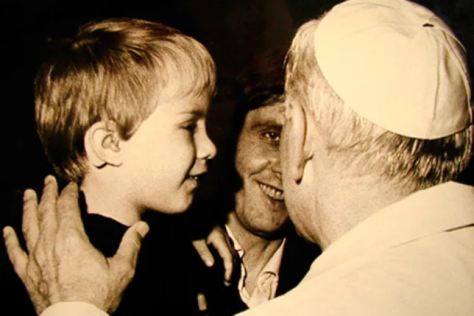 Francisco será el primer Papa en recibir a personas sordas y ciegas en audiencia oficial