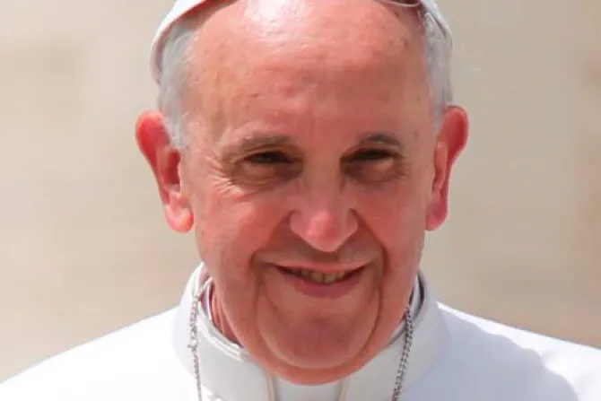 Eviten el escándalo de ser "Obispos de aeropuerto", exhorta el Papa Francisco