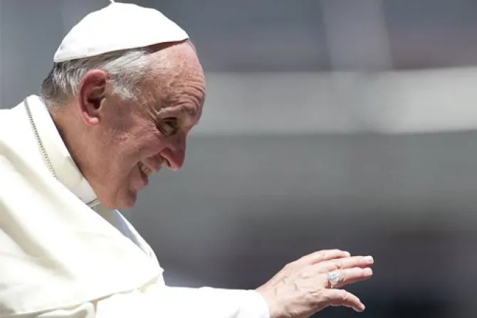 ¿Somos piedras vivas o piedras cansadas, aburridas e indiferentes?, cuestiona el Papa