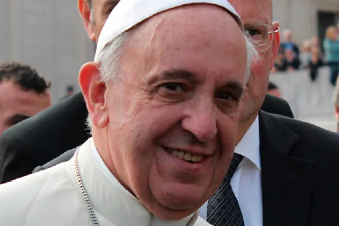 El Papa: Administrar justicia recordando al Buen Pastor que busca a la oveja descarriada